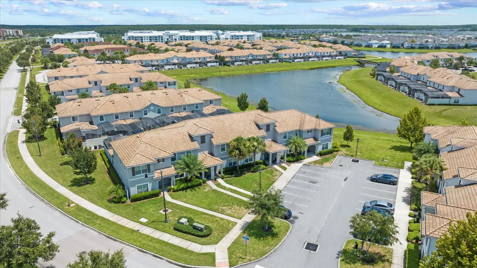 Storey Lake — CVH-3083JD — Resort Amenities — 2