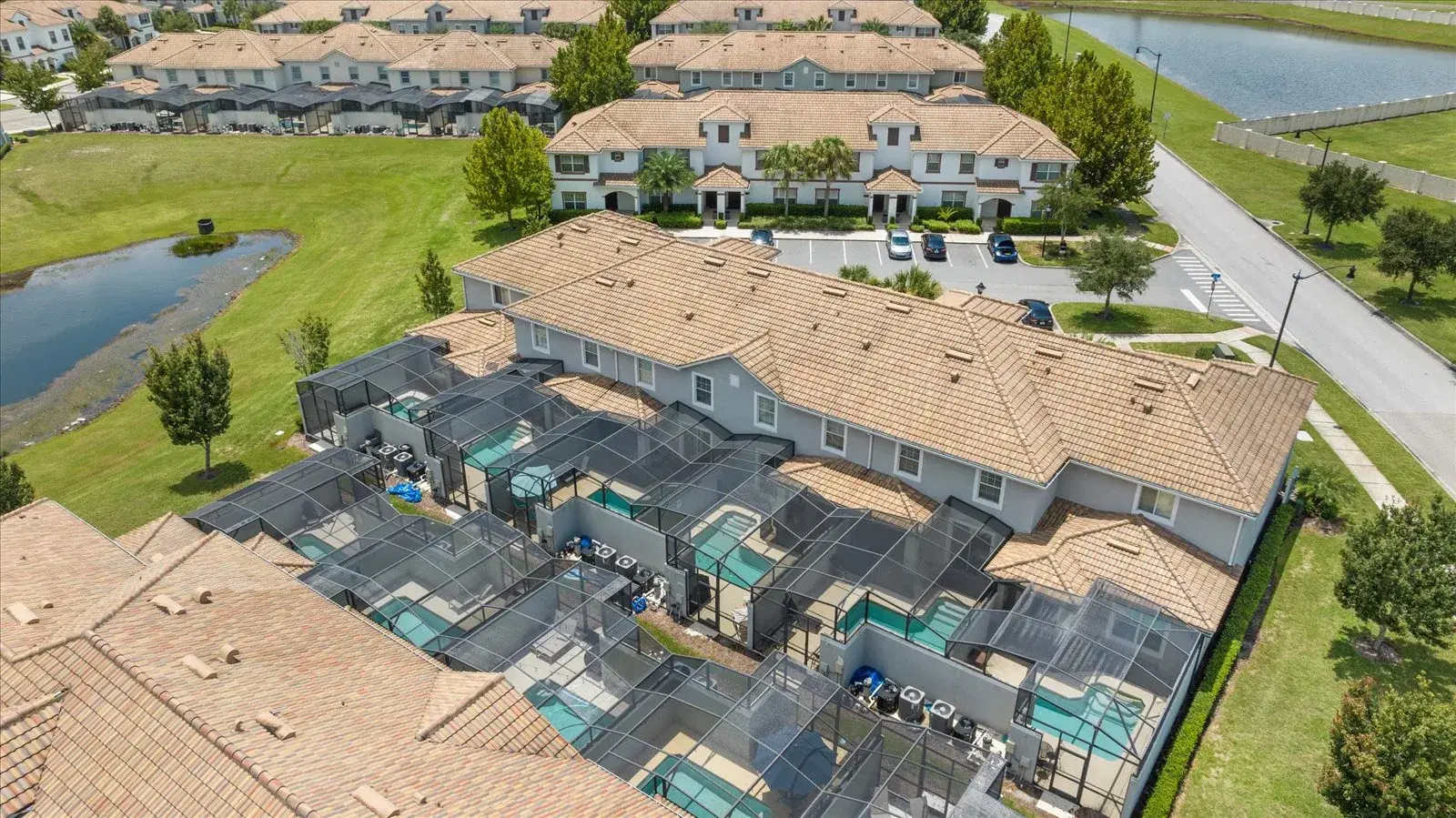 Storey Lake — CVH-3083JD — Resort Amenities — 3