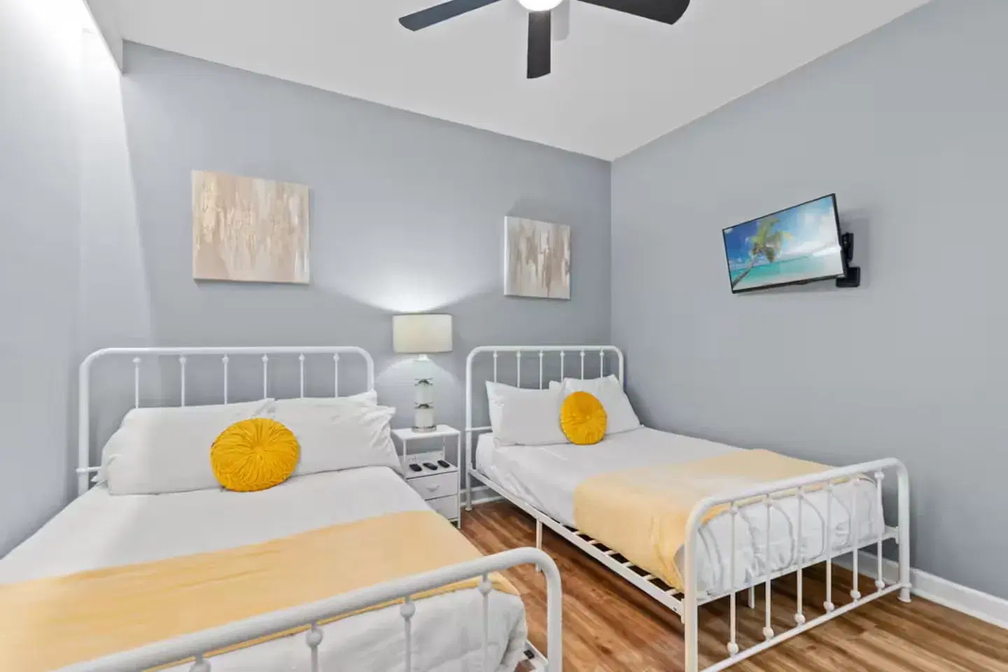 Paradise Palms — CVH-8934MP — 17