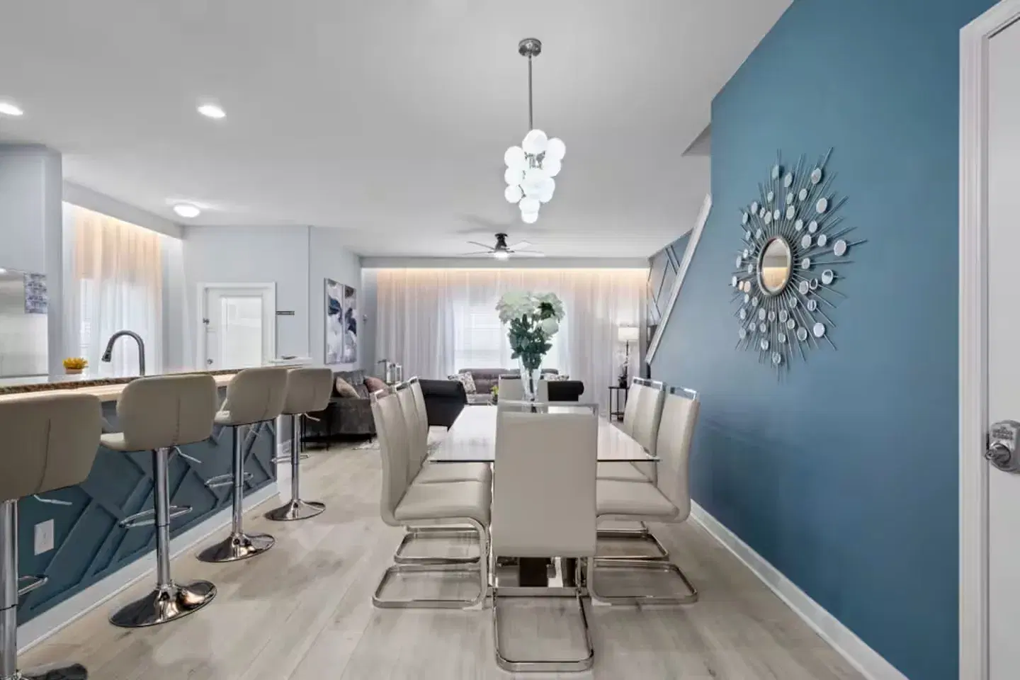 Paradise Palms — CVH-8934MP — 25